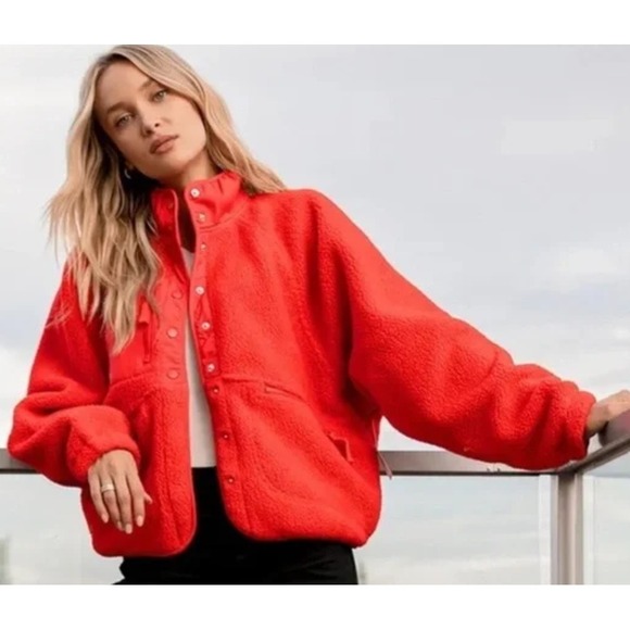 Free People Jackets & Blazers - FP Movement Free People Hit The Slopes Fleece Pullover Sz L Snap Front Red Boxy
